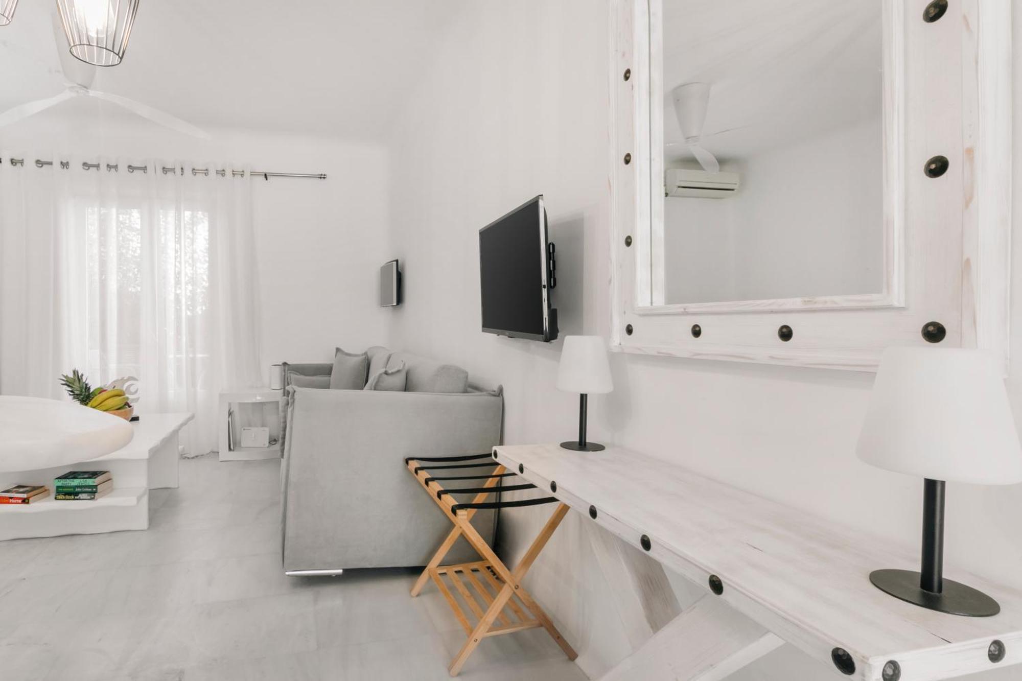 Private Town Apartments By Mykonos Eight Mykonos Town Екстериор снимка