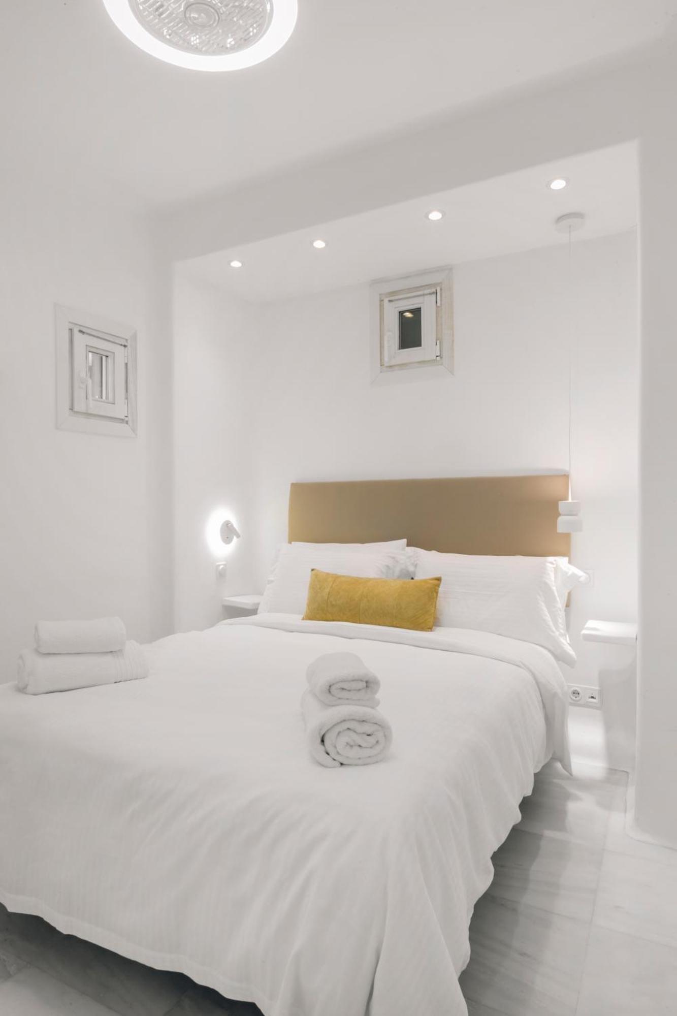 Private Town Apartments By Mykonos Eight Mykonos Town Екстериор снимка