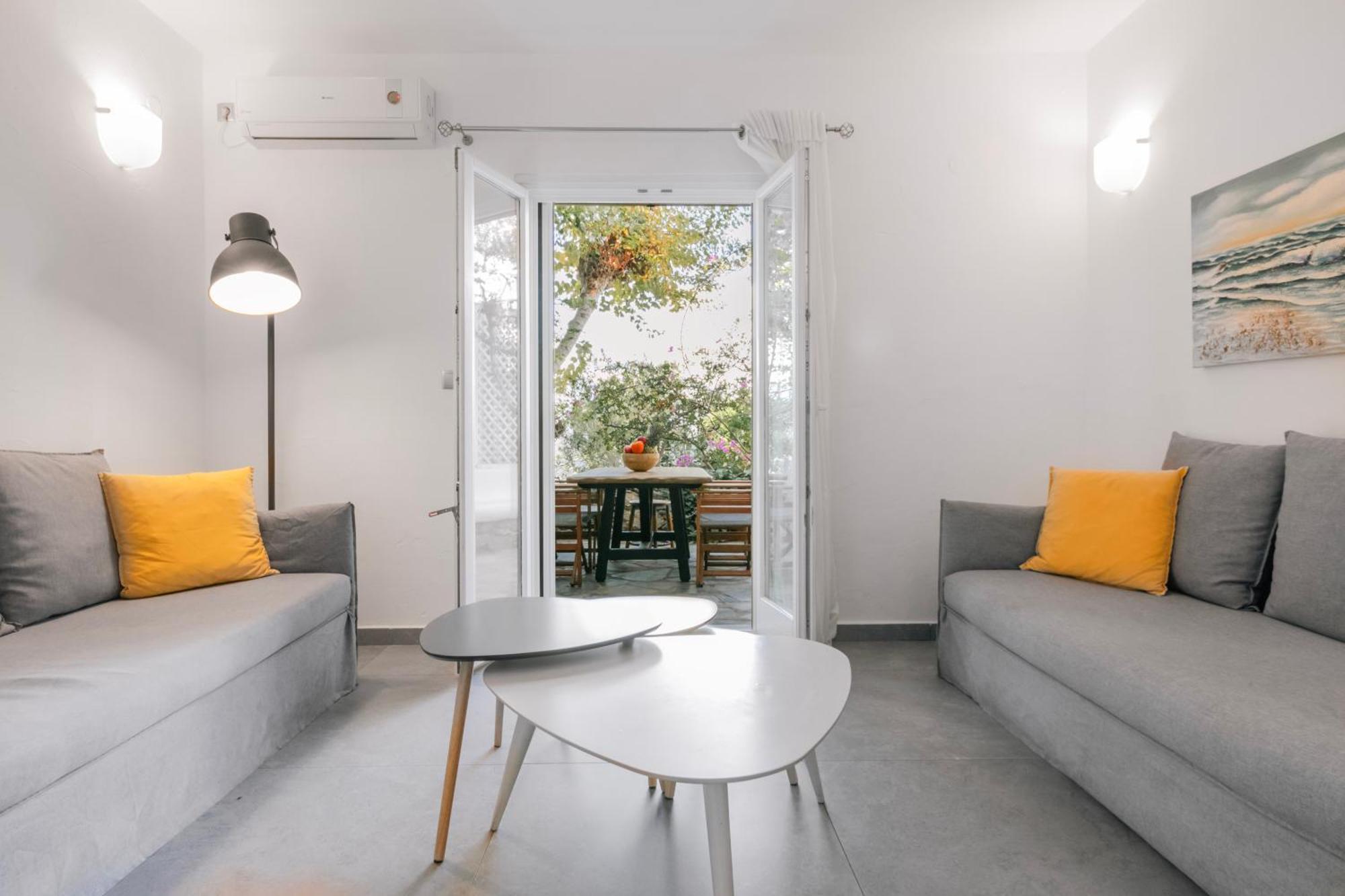 Private Town Apartments By Mykonos Eight Mykonos Town Екстериор снимка