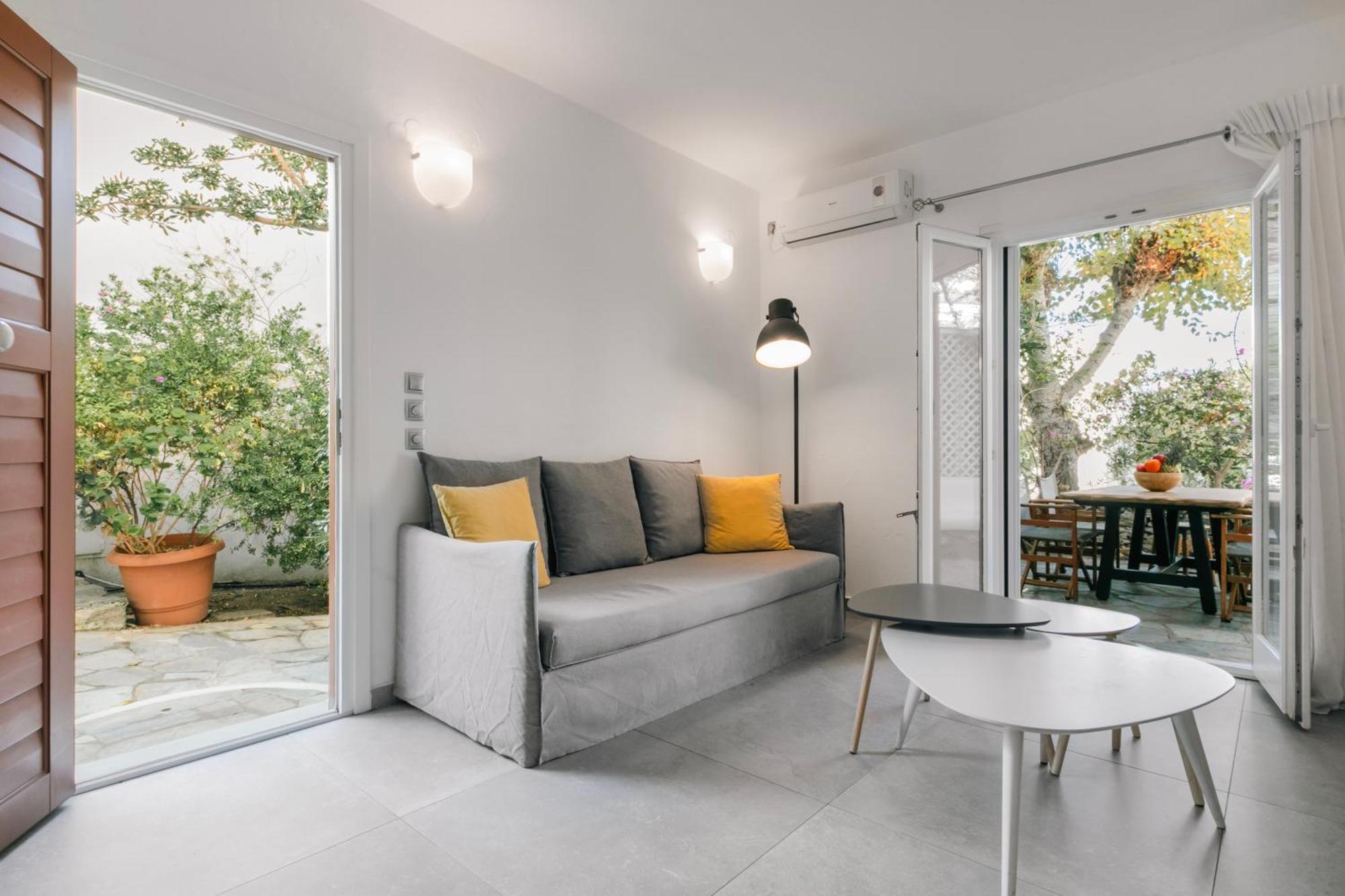 Private Town Apartments By Mykonos Eight Mykonos Town Екстериор снимка
